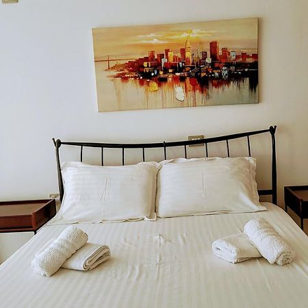 Polyxeni Apartments & Rooms เคพาโร ภายนอก รูปภาพ