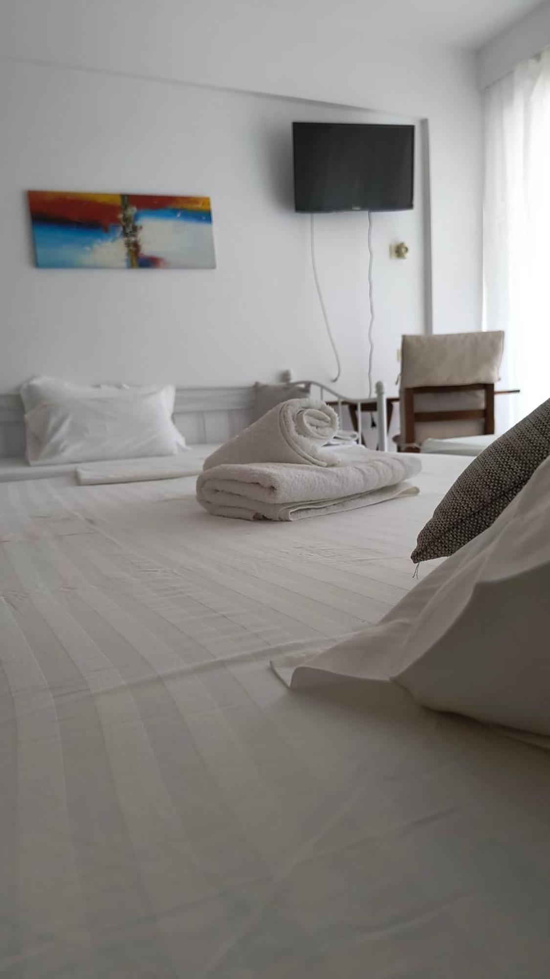 Polyxeni Apartments & Rooms เคพาโร ภายนอก รูปภาพ