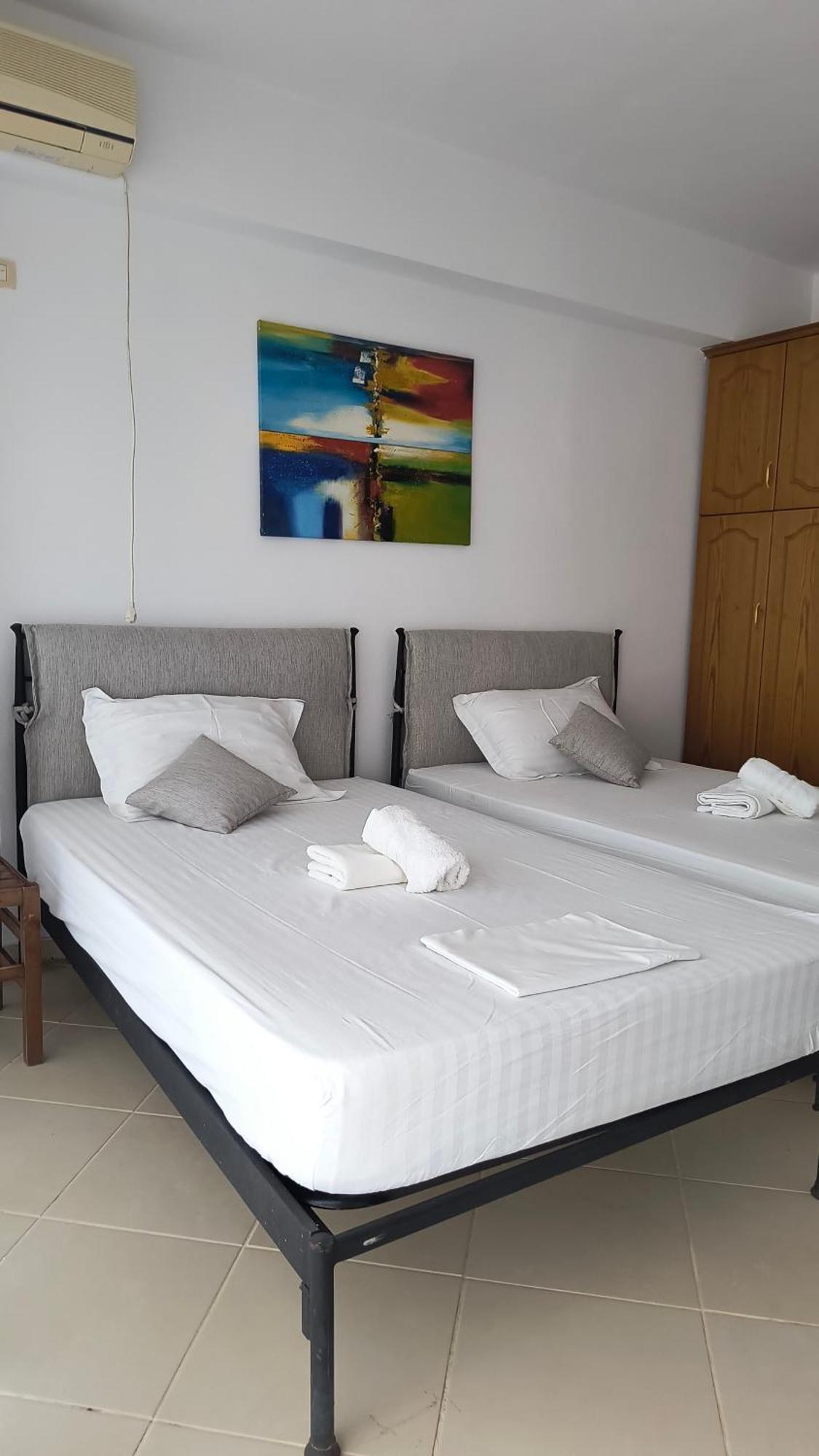Polyxeni Apartments & Rooms เคพาโร ภายนอก รูปภาพ
