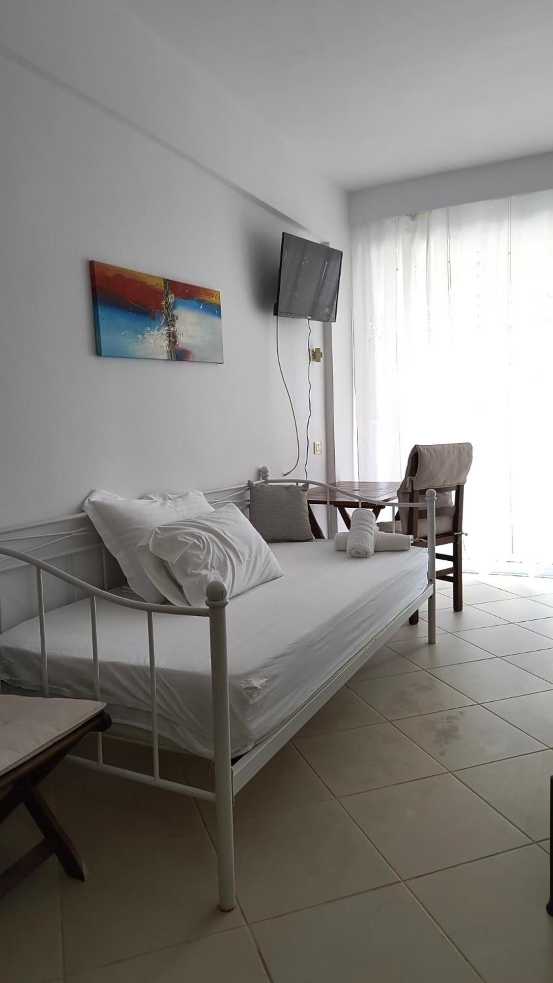 Polyxeni Apartments & Rooms เคพาโร ภายนอก รูปภาพ