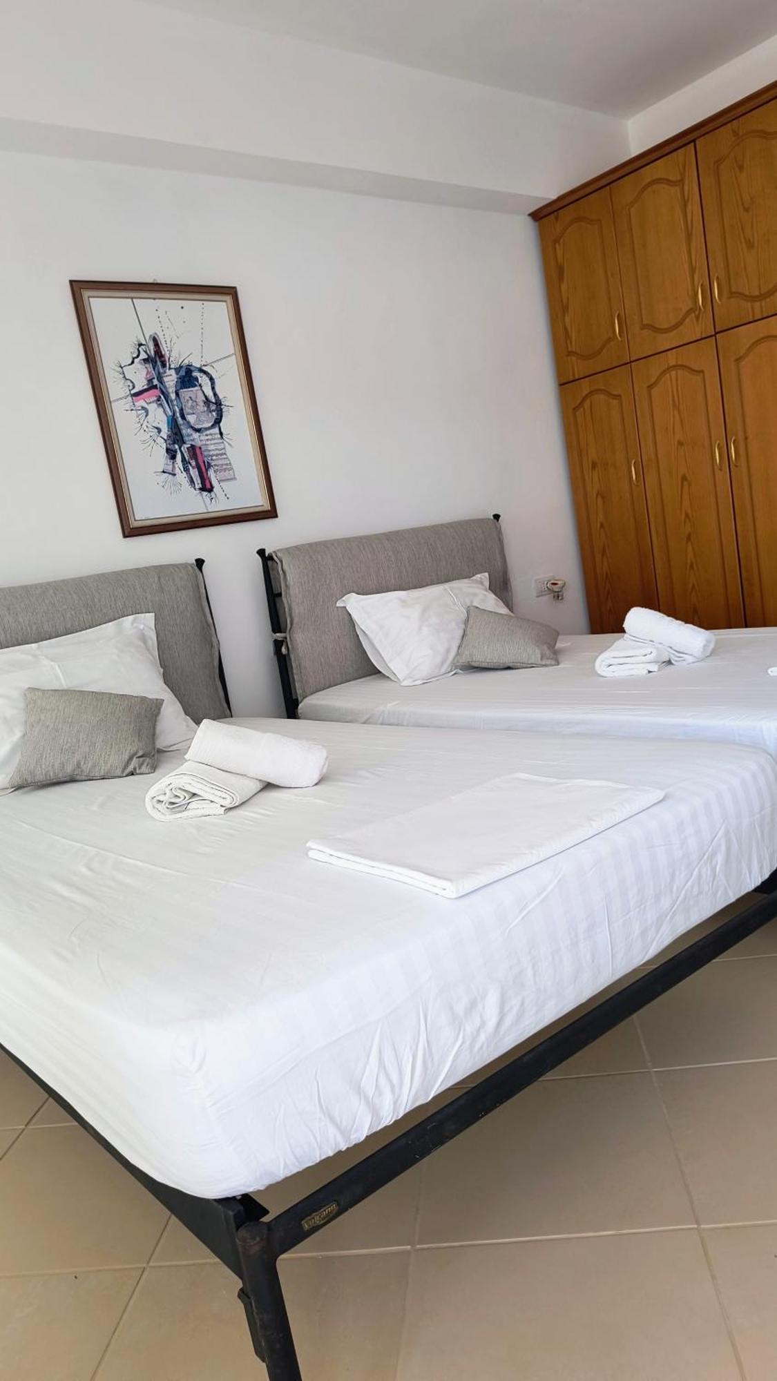 Polyxeni Apartments & Rooms เคพาโร ภายนอก รูปภาพ