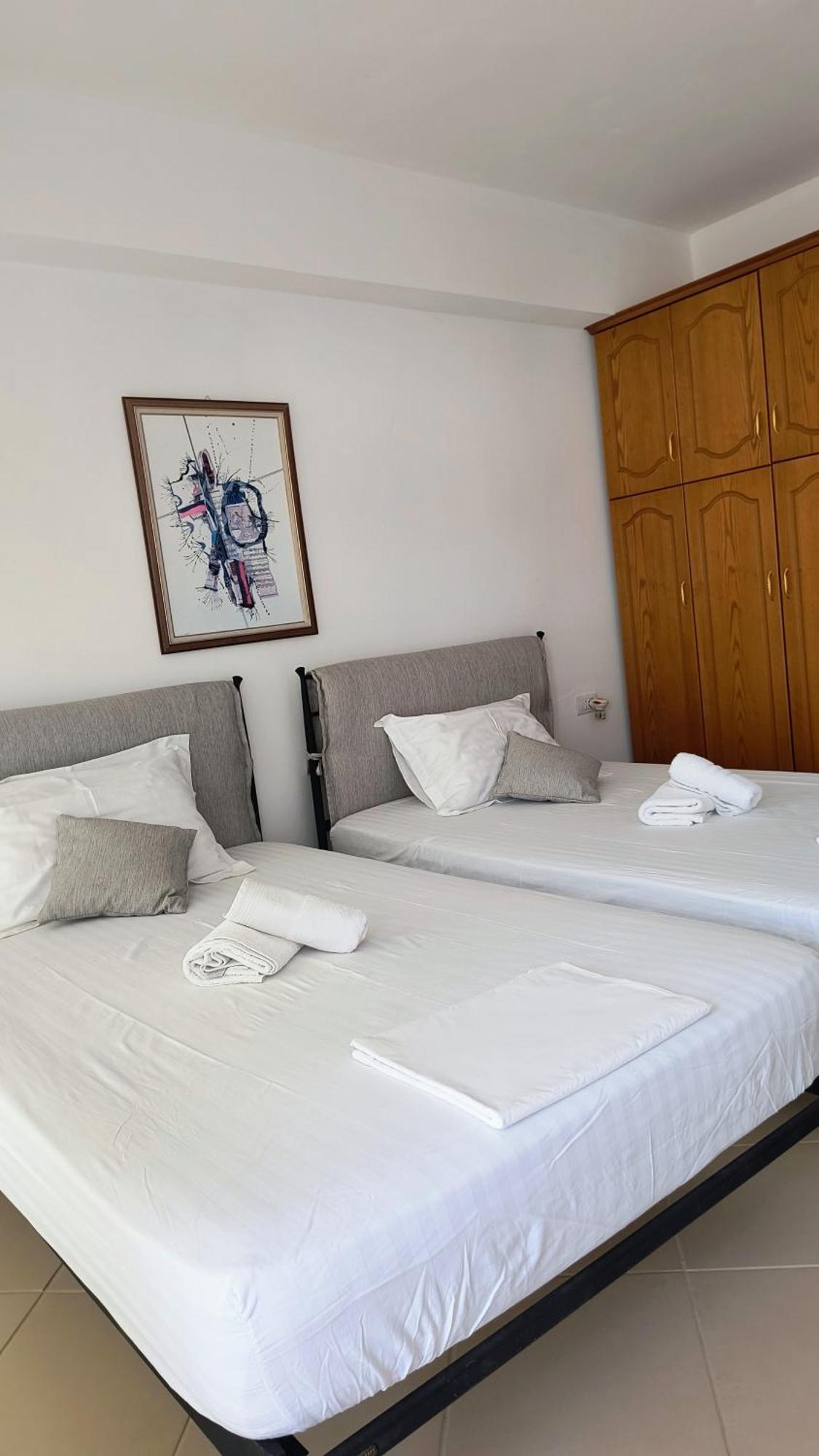 Polyxeni Apartments & Rooms เคพาโร ภายนอก รูปภาพ