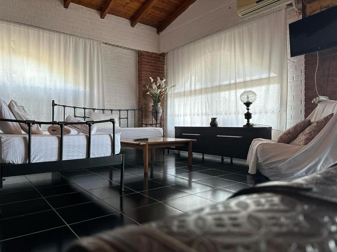 Polyxeni Apartments & Rooms เคพาโร ภายนอก รูปภาพ