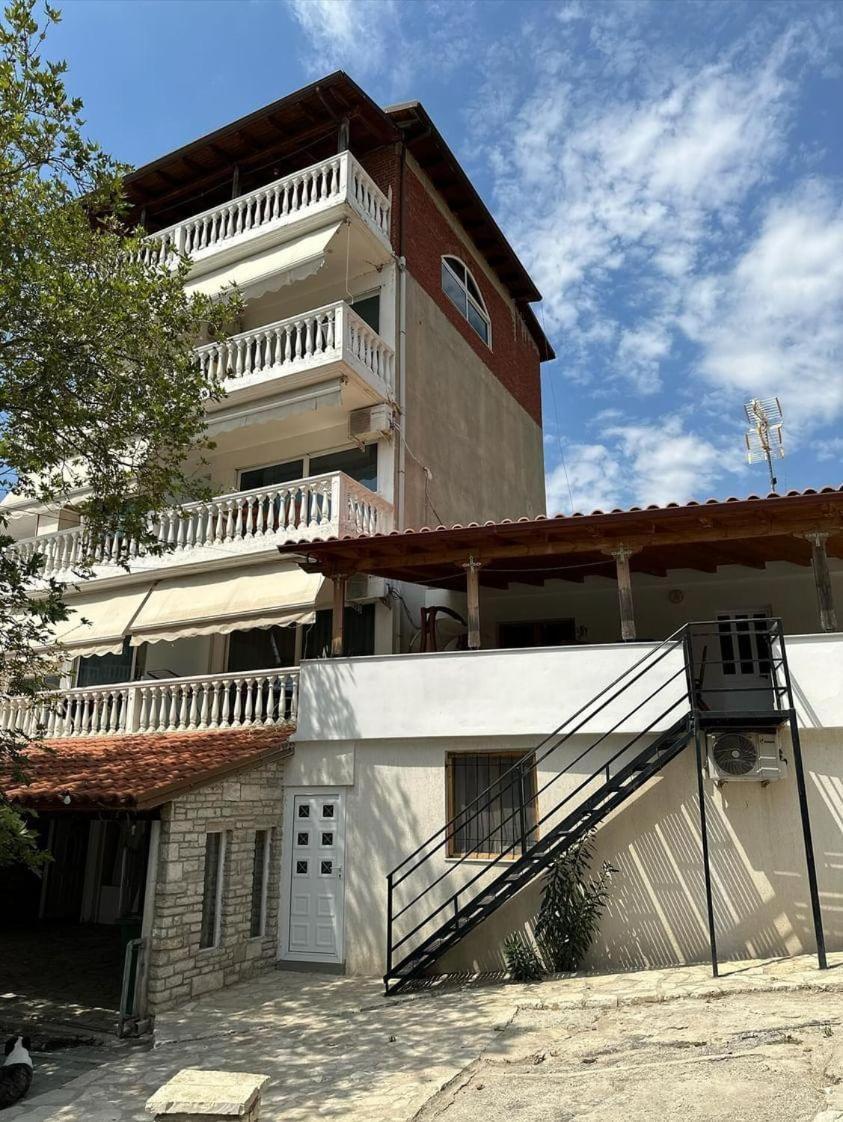 Polyxeni Apartments & Rooms เคพาโร ภายนอก รูปภาพ