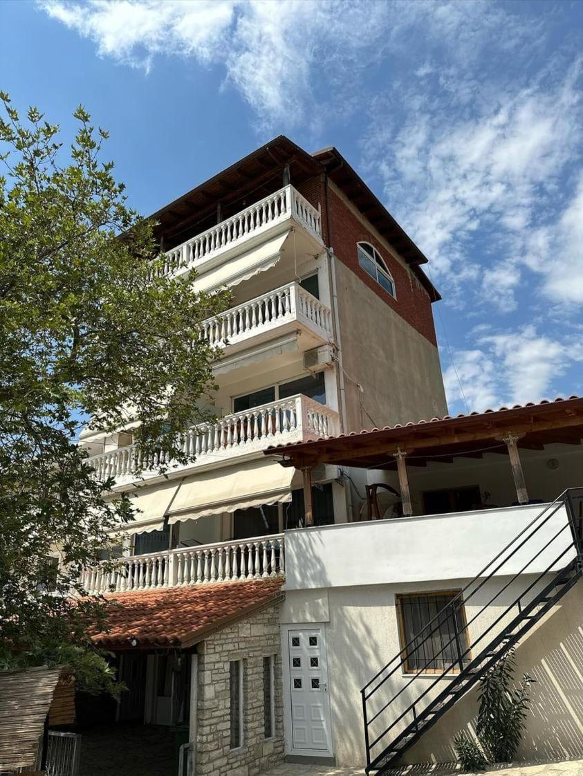 Polyxeni Apartments & Rooms เคพาโร ภายนอก รูปภาพ